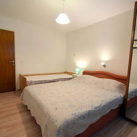 Angie 1 By Interhome Apartmán Njivice