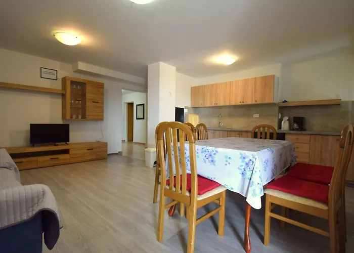 Angie 1 By Interhome Apartmán *