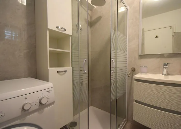 Apartman Angie 1 By Interhome Njivice